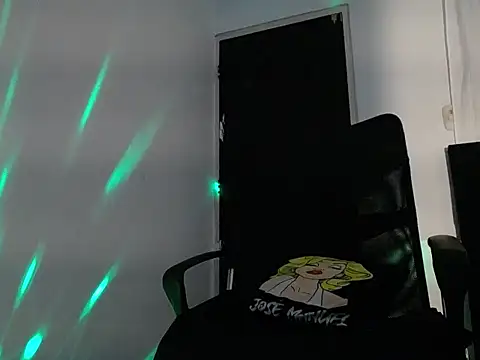 Živý XXX chat AlphaDripXL_