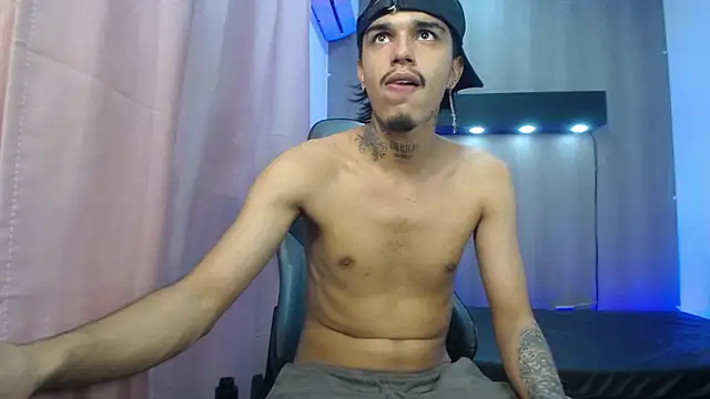 Tayson_Hot Chat XXX in diretta