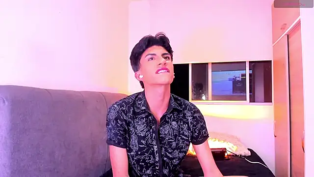Chatroom XXX en direct de Erick_Velveth