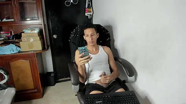 Chat +18 de AlphaMarco ao vivo