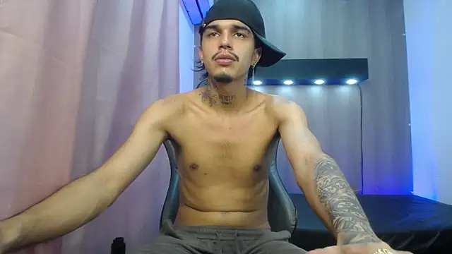แชท XXX สดของ Tayson_Hot