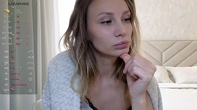 XXX chat uživo modela Alice_Wonders