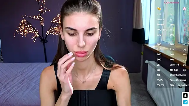 GracefulDoll's Live XXX Chat