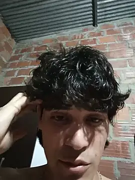 DARECK21 লাইভ XXX চ্যাট