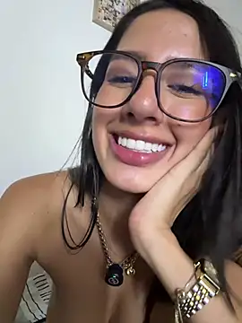 Chat +18 de Julieta_Duque ao vivo