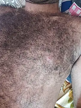 hairy_boyi élő XXX-chatje