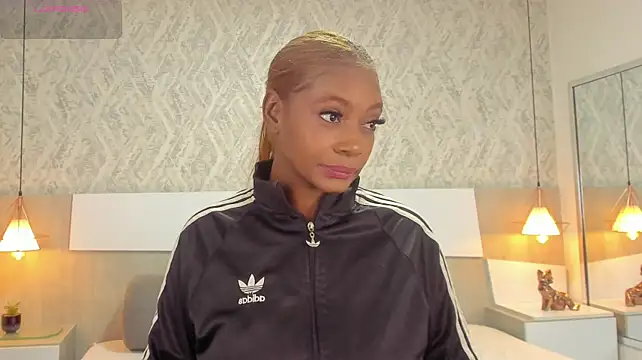 Tisha-Cole – Naživo XXX chat