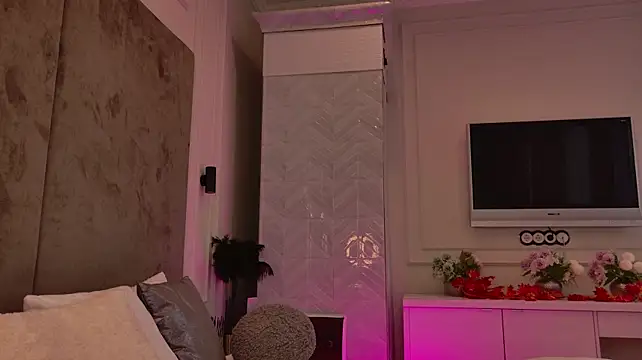 Liv_Fay – Naživo XXX chat