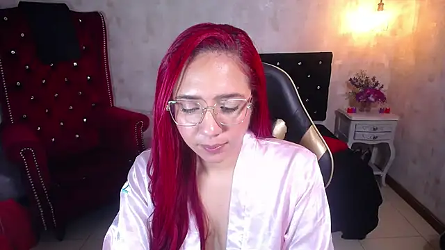 IsabelaLatinaのライブXXXチャット