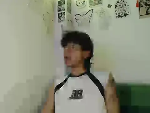 XXX chat uživo modela ElliotAzert