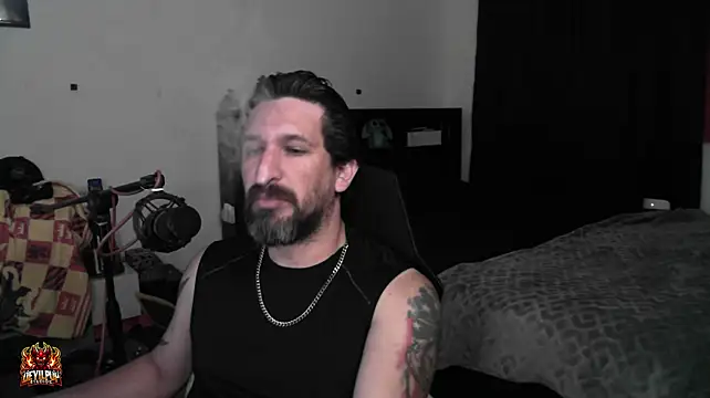 Chat +18 de DevilPup75_ ao vivo