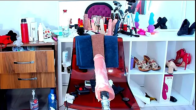 KarlaHartley's Live XXX Chat
