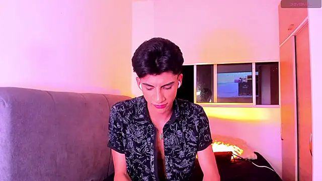 Erick_Velveth élő XXX-chatje
