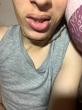 MiroKari2 Chat XXX in diretta