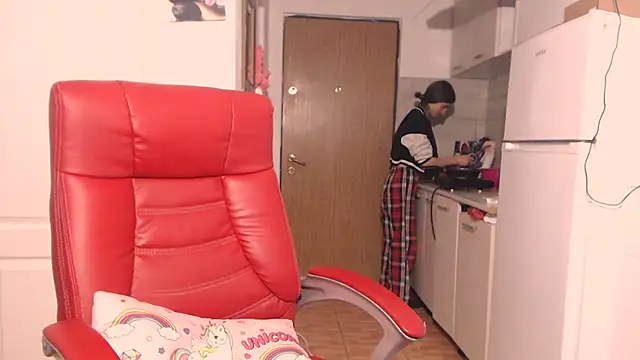 simyhvn's Live XXX Chat