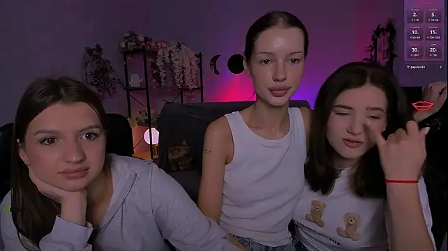 Онлайн чат XXX khloebeauty