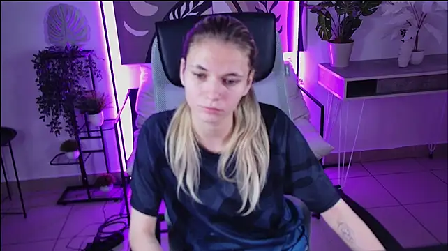 Chat XXX en directo de effyfetcher