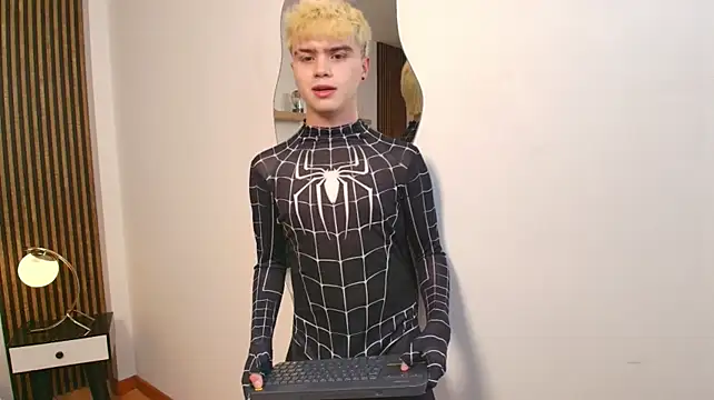 Chat XXX en directo de Ian_Stone