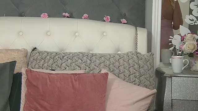 BriannaEllams Adlı Modelin Canlı XXX Sohbeti
