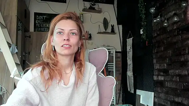 karo123421's Live Chat Room