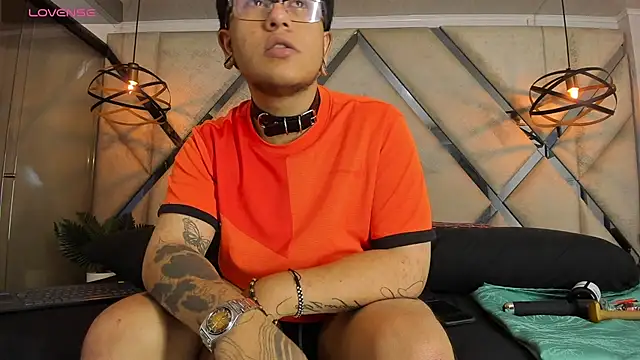 Bill33_ Live XXX-Chat