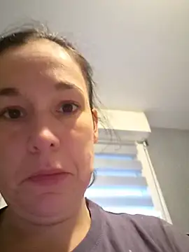 Aliciadelicieuse's Live Chat Room