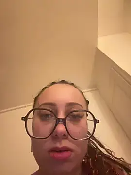 دردشة queenlo_xxx الجنسية المباشرة
