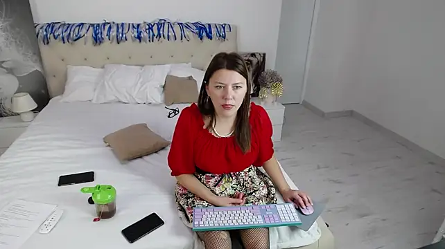 AliceEmerson's Live XXX Chat