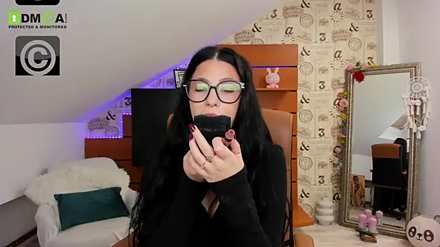 EmillyTaylor live XXX chat