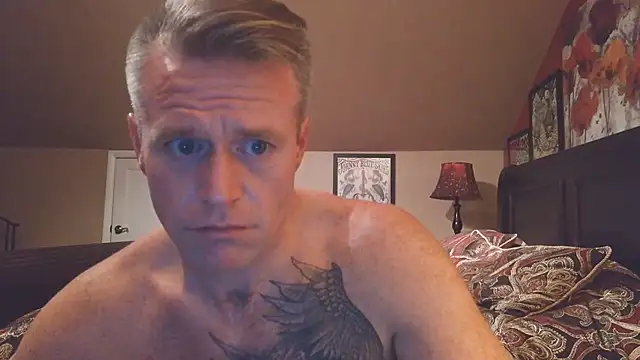 DILFiGuess1's Live XXX Chat