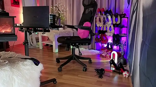 Živý XXX chat your_wild_amazon_forever