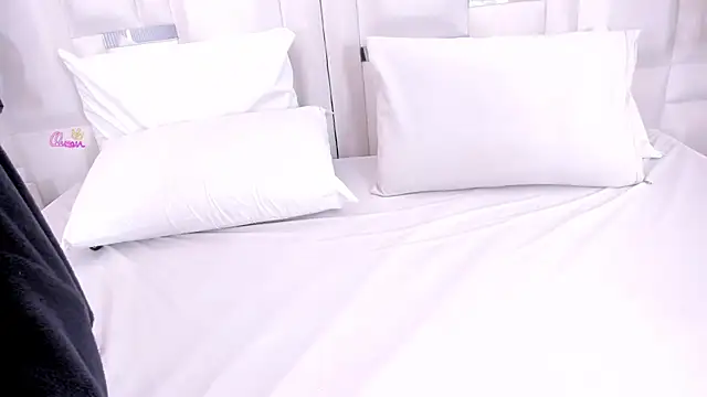 im_nahomi Adlı Modelin Canlı XXX Sohbeti