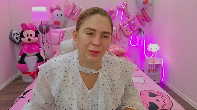แชท XXX สดของ TessaDaybreak