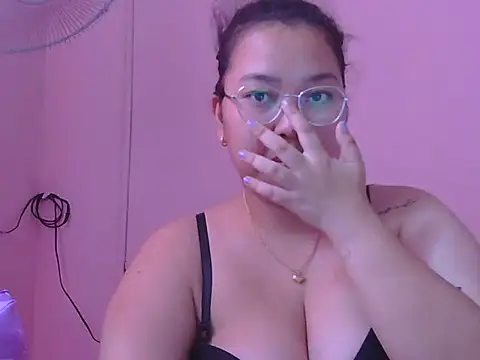 Boobsiemarie Adlı Modelin Canlı XXX Sohbeti