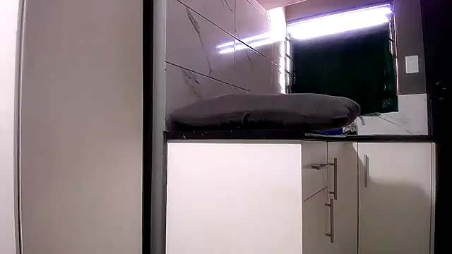 Lelety79 Adlı Modelin Web Kamerası Şovu