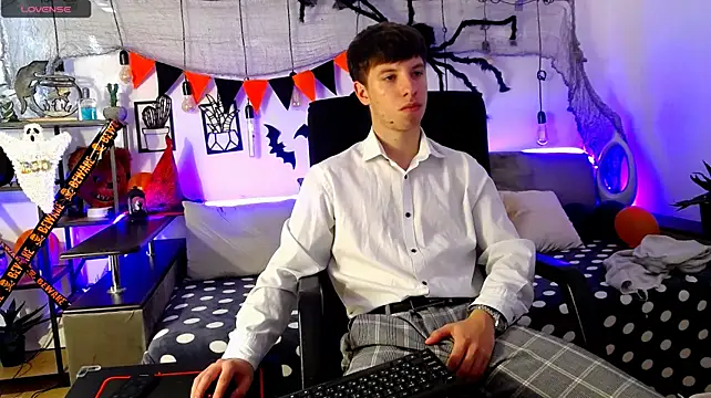 Онлайн чат XXX ThomasEdisonn