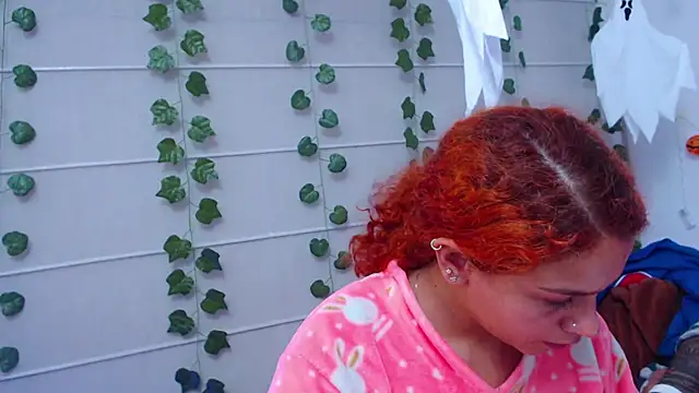 Chat +18 de Sarabubbie ao vivo