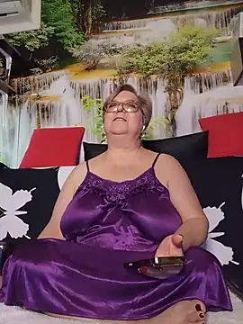 QueenPammy1 Chat XXX in diretta