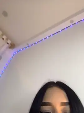 kymberly_18's Live Chat Room