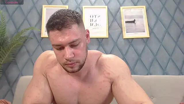 Chat +18 de RyannWest ao vivo