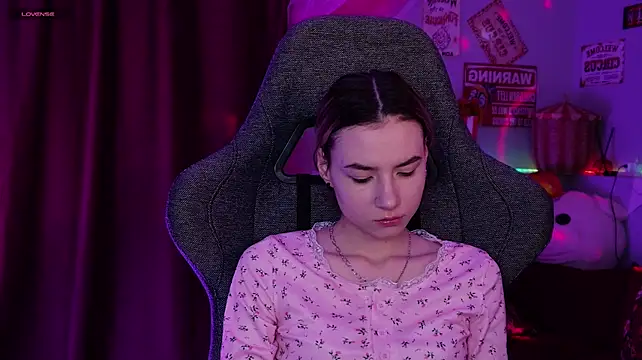 Chat +18 de LunaWhispery ao vivo