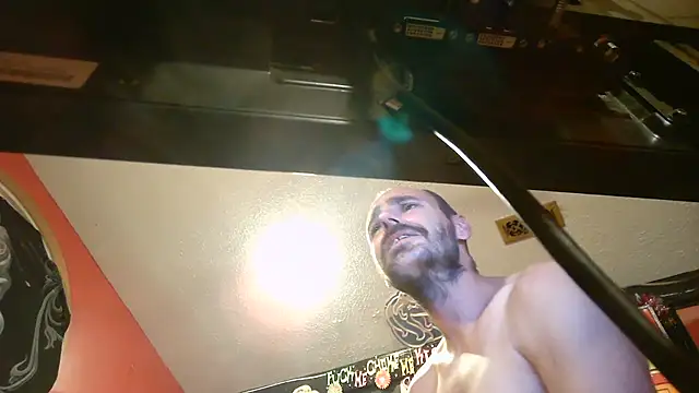 DaddyAndSplashQueen Chat XXX in diretta