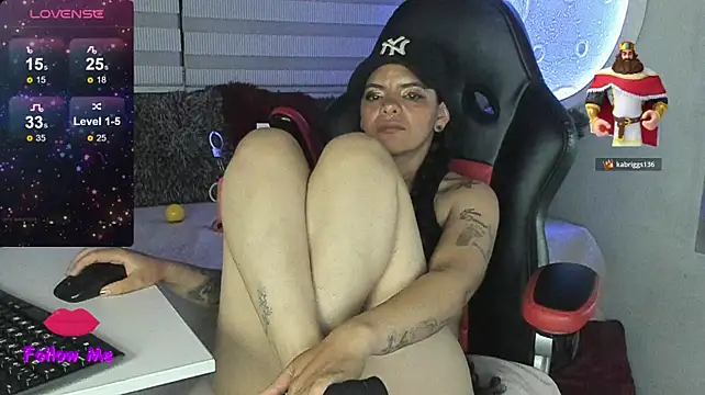 natasha_logan_'s Live Chat Room