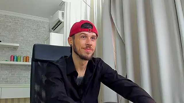 แชท XXX สดของ JonahShaw