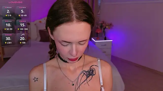 Živý XXX chat Adetta