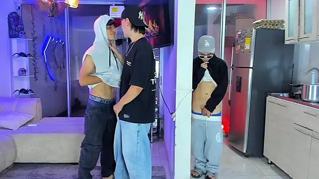 Houseofwarrios Adlı Modelin Canlı XXX Sohbeti