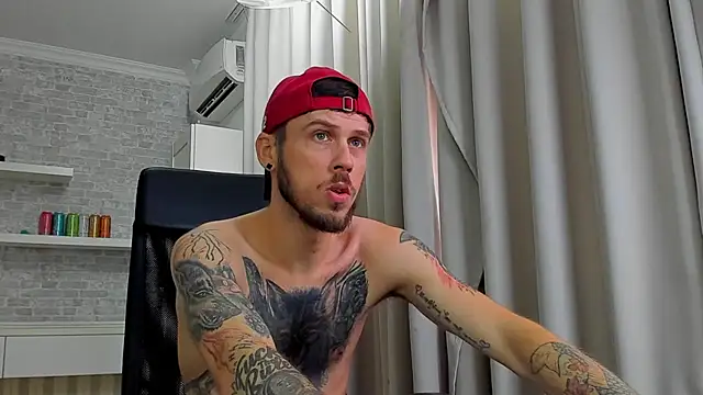 XXX chat uživo modela JonahShaw