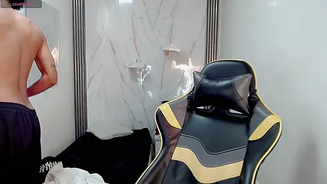Chat XXX ao vivo de FUNNY_DICK_