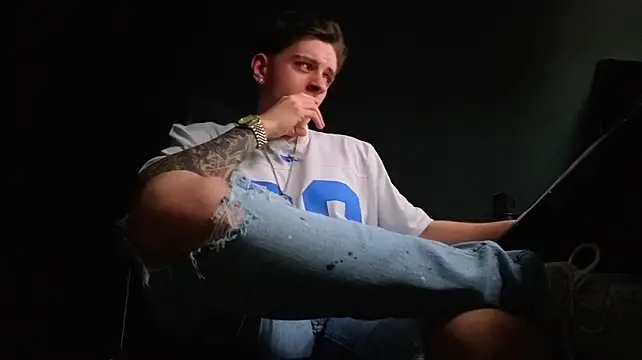 Show modela FelixStarkk na web-kameri