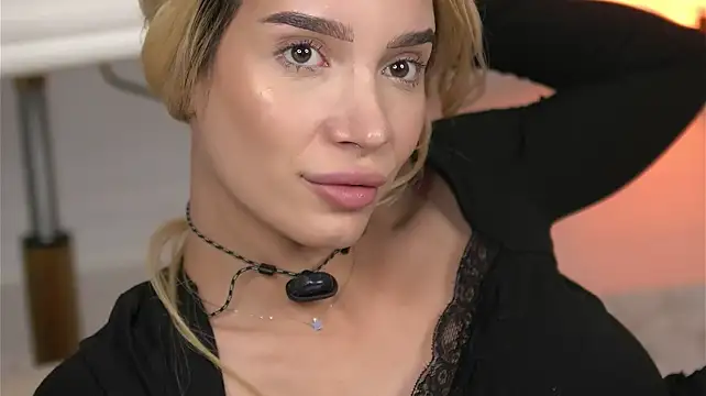 SvveetLuna's Live XXX Chat